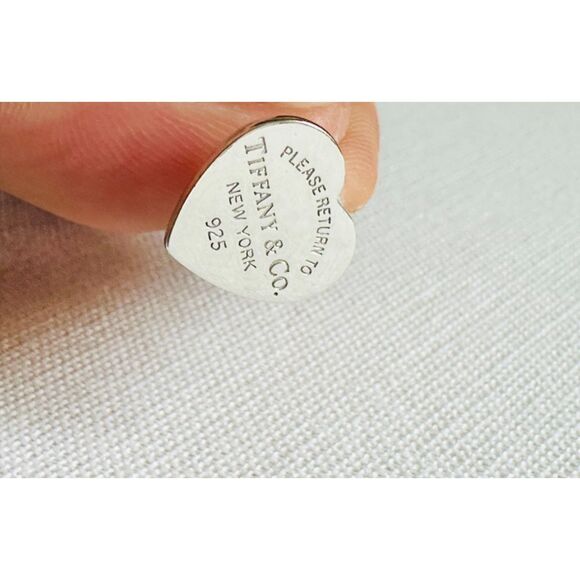 RARE MEDIUM Return to Tiffany Heart Earrings, Silver - Picture 11 of 16